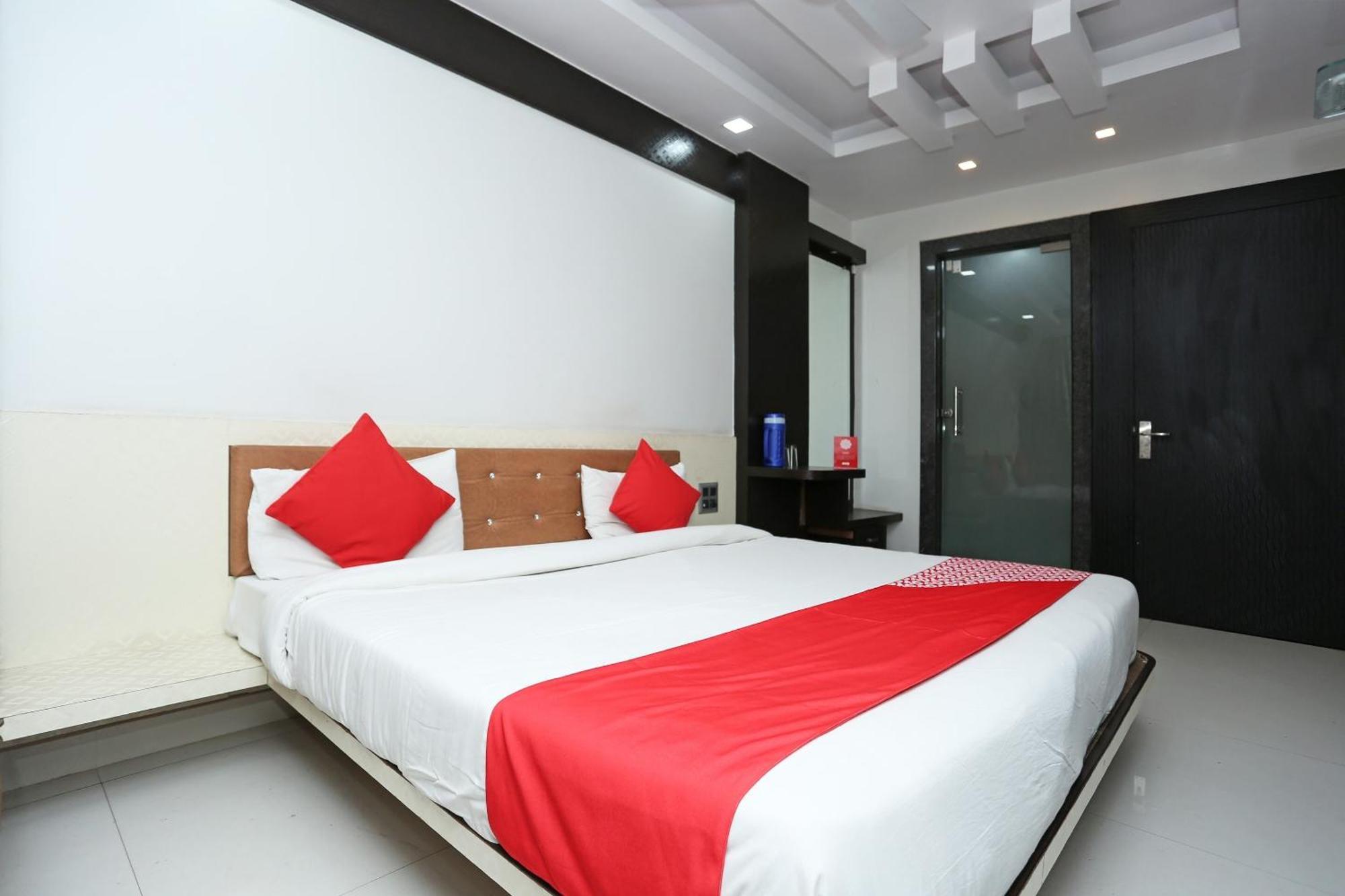 Collection O 3995 Hotel Shree Kishan Palace Bhopal Exteriör bild