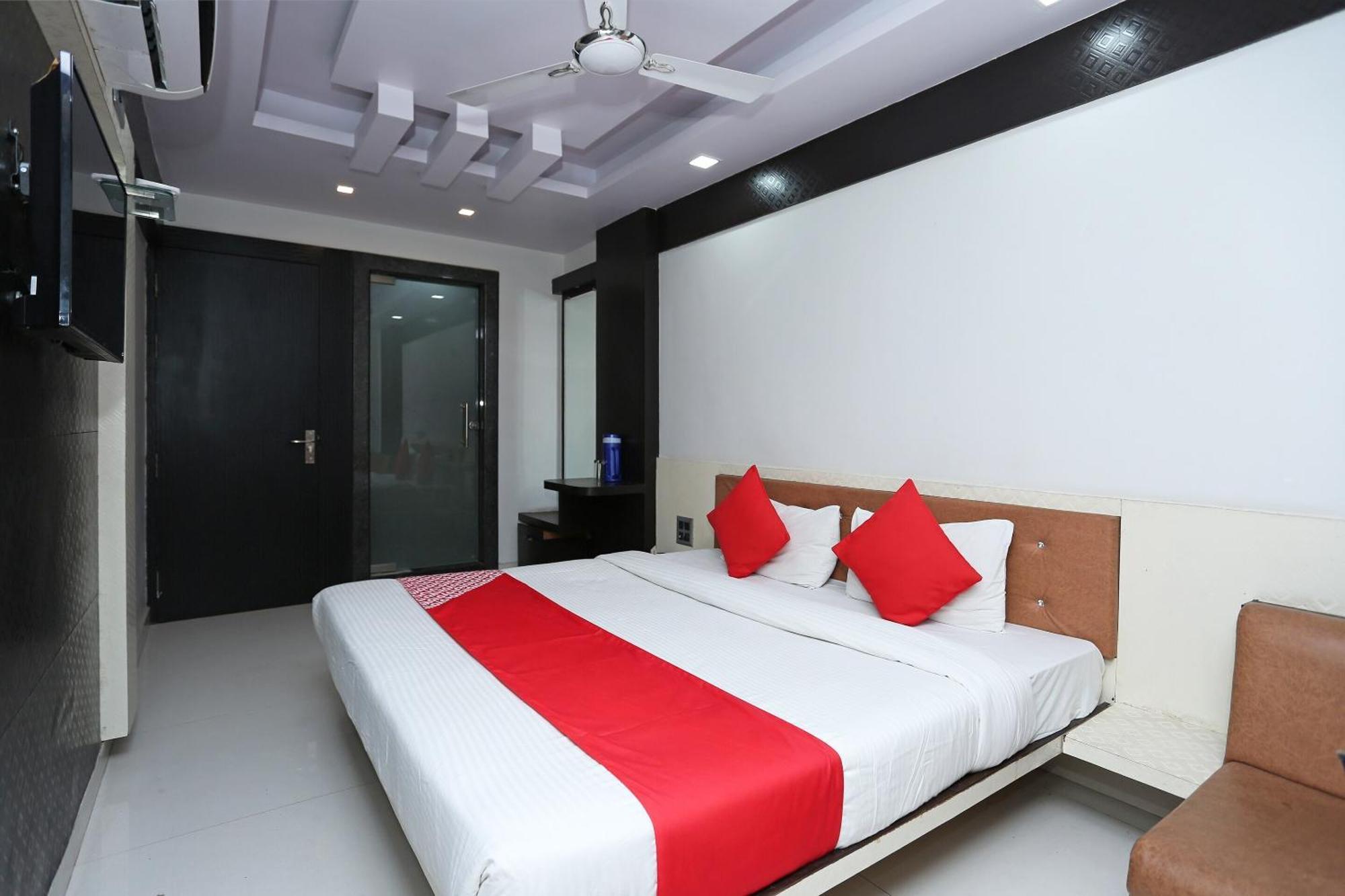 Collection O 3995 Hotel Shree Kishan Palace Bhopal Exteriör bild